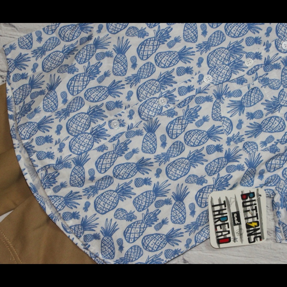 Boys Button & Threads 2 Piece Outfit NWT - Picture 3 of 3
